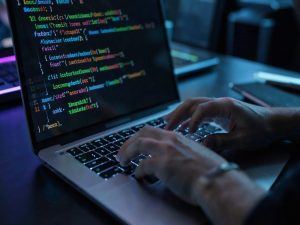 Постер товара: SQL для анализа данных с Глебом Михайловым